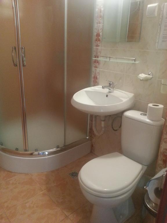 Marack Apartments Slântsjev Brjag Rom bilde